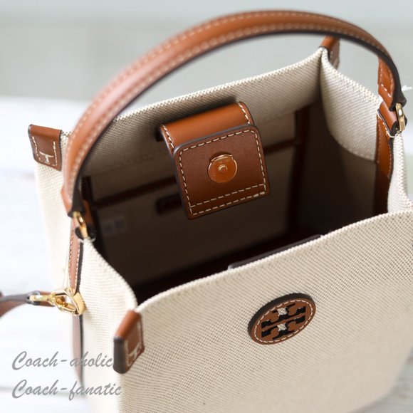 NWT Tory Burch Blake Canvas Bucket Bag Crossbody in Canvas/Classic Cuoio - Picture 11 of 12